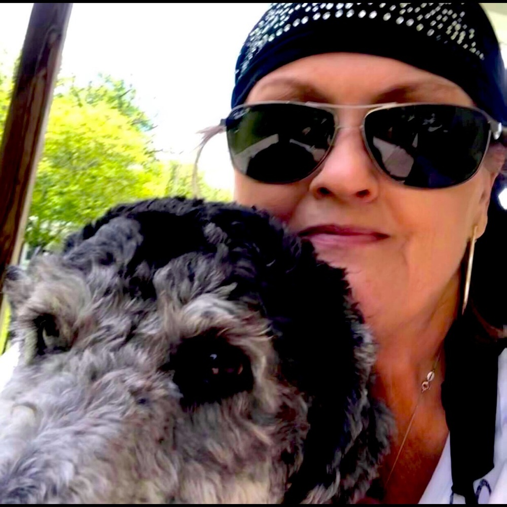 Meet your Posher, Angie